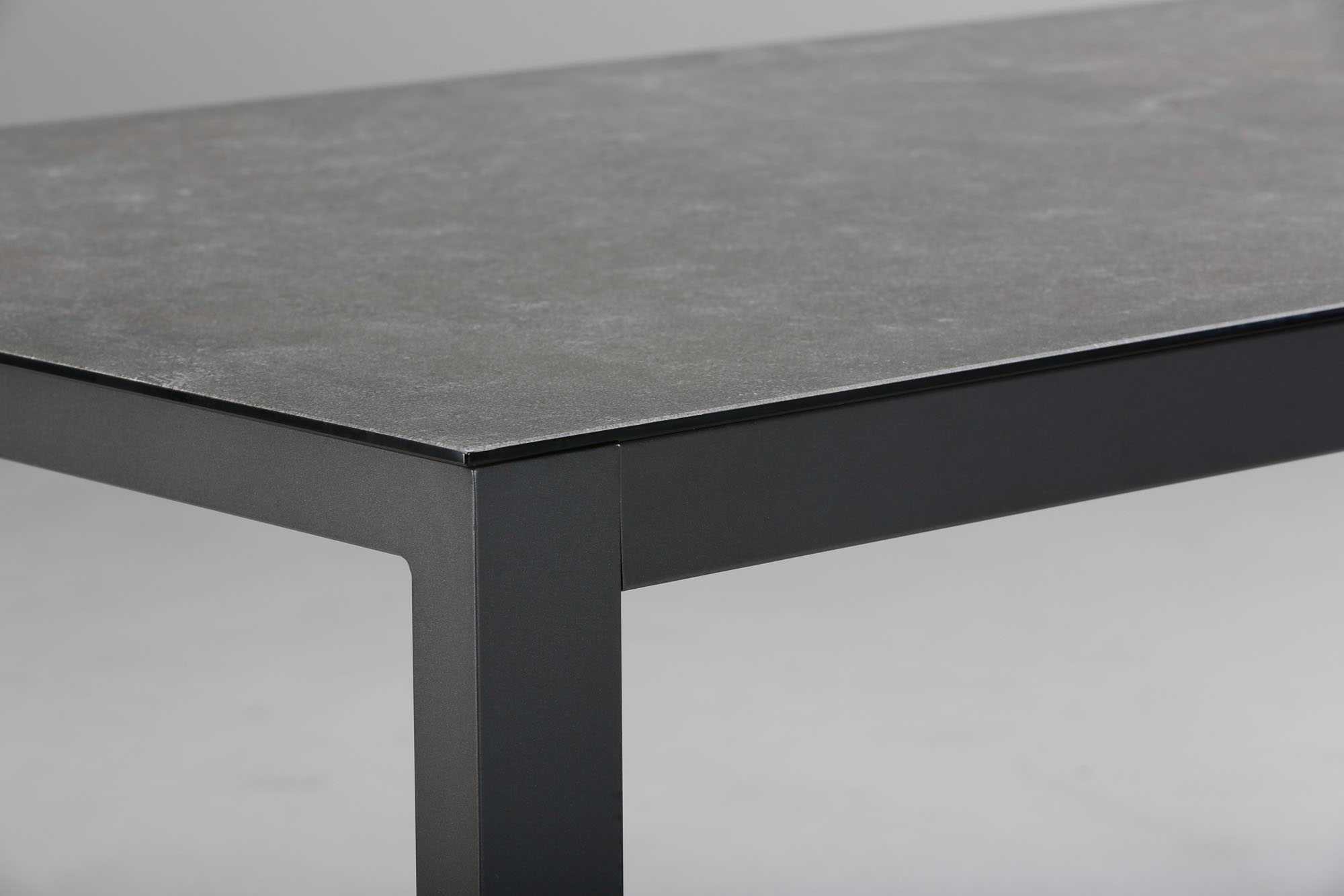 Tisch Houston anthrazit