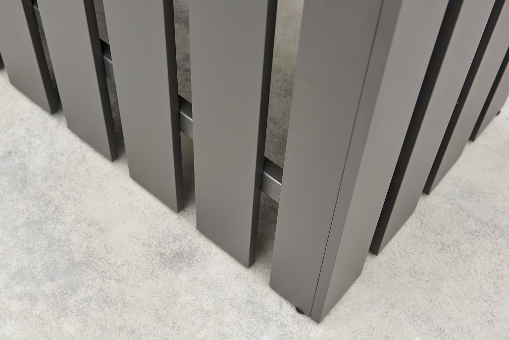 Aluminium Teakholz Bartisch Fiji