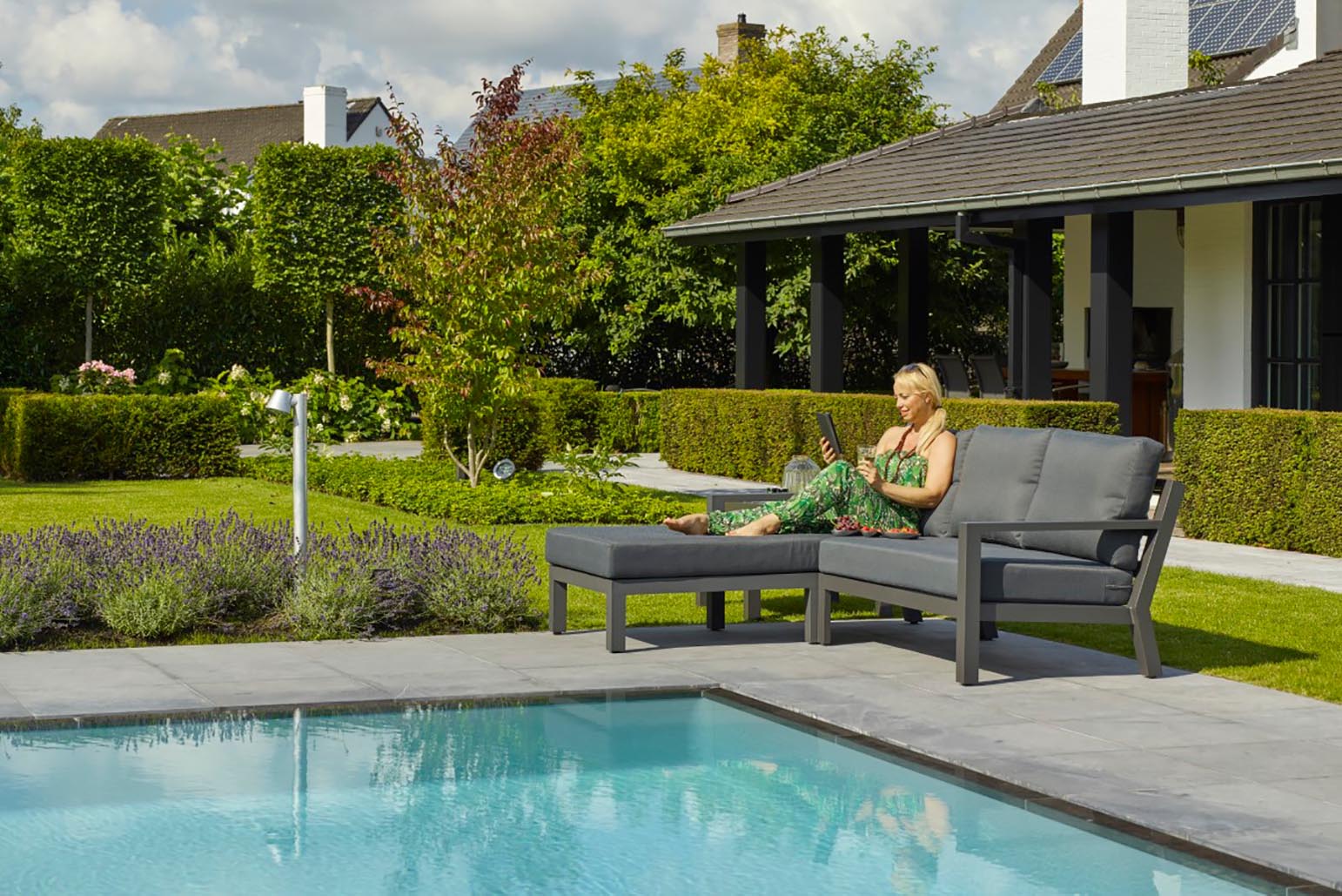 Aluminium Lounge Timber Lava