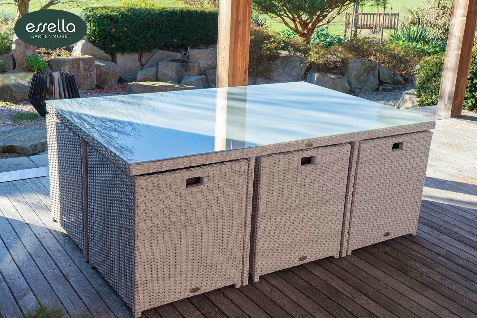 Essella Polyrattan Sitzgruppe "Vienna" : vintage-weiß : halbrundgeflecht : gartenmode.de