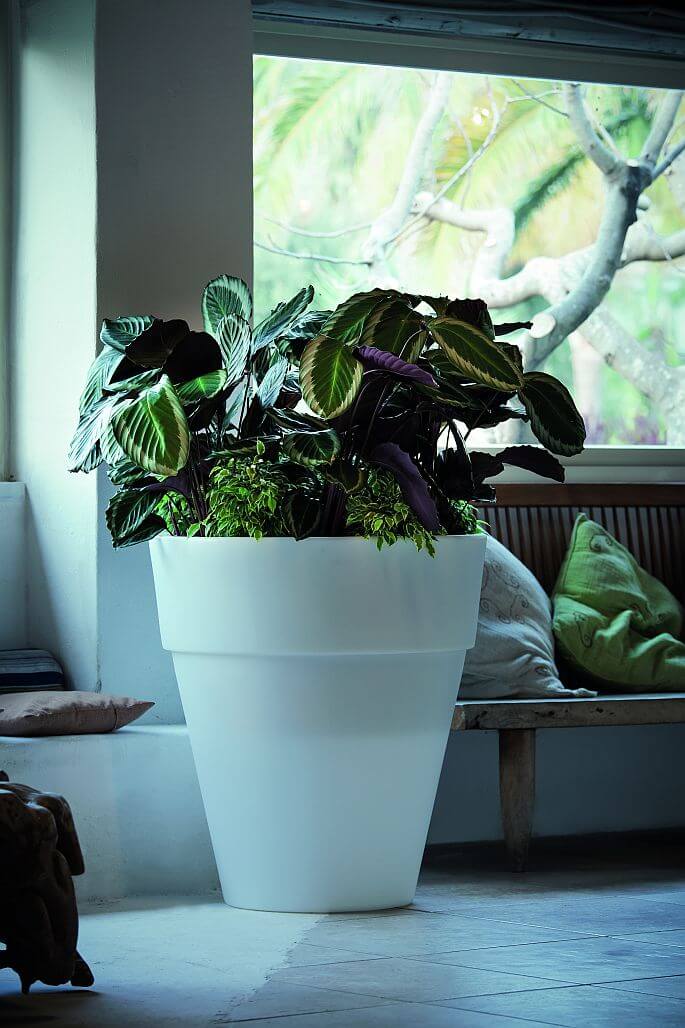 LED beleuchteter Pflanzkübel "Vaso Dubai" von Modum: gartenmode.de