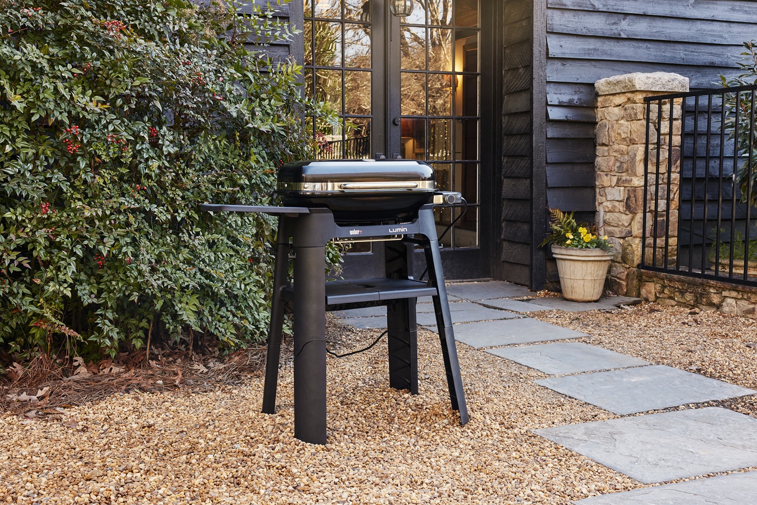 WEBER ELEKTROGRILL LUMIN MIT STAND, BLACK