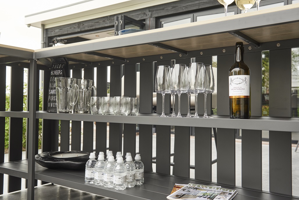 Aluminium Teakholz Bartisch Fiji