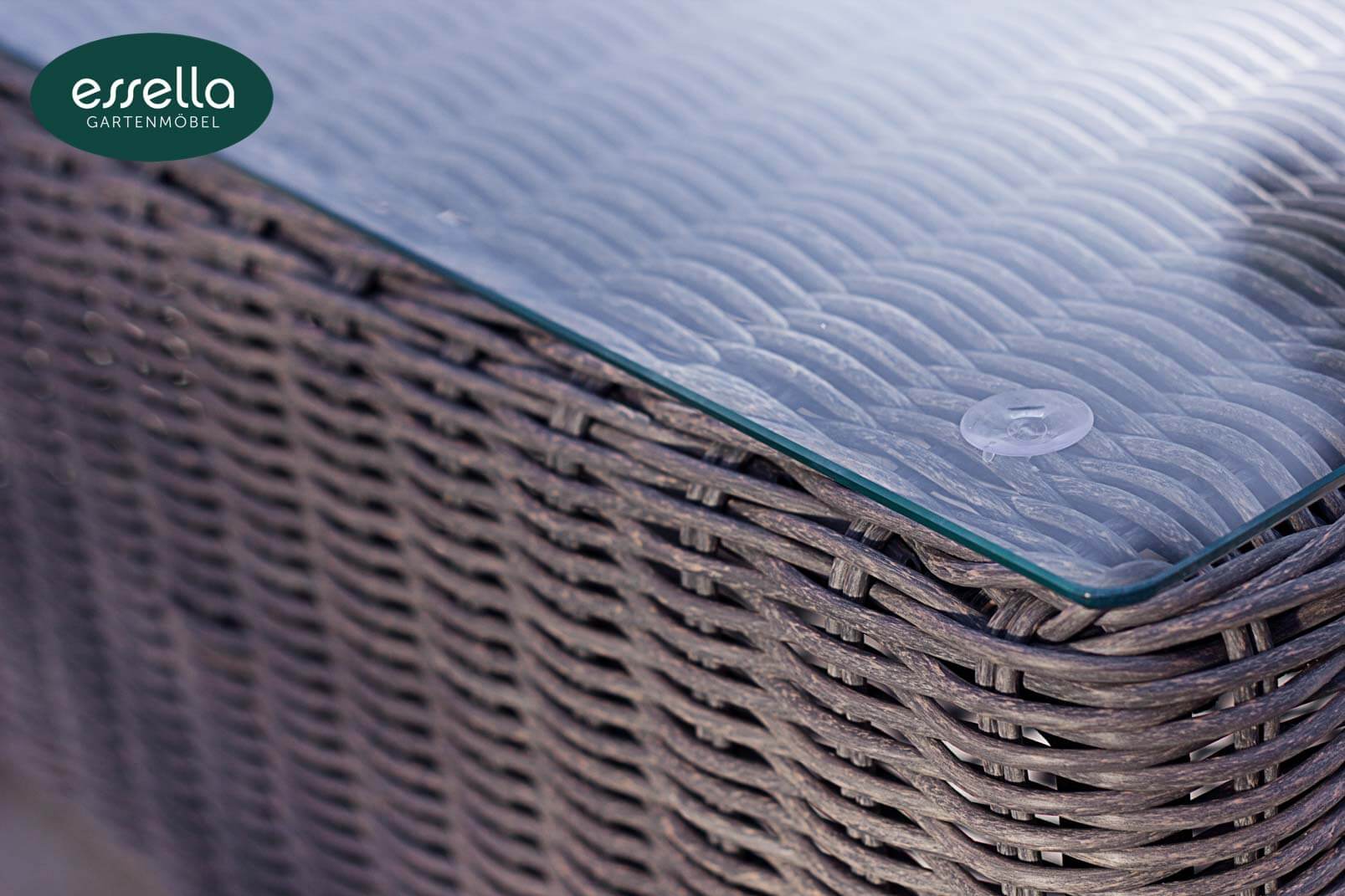 Essella Polyrattan Tisch mit Glasplatte "Stockholm" : grau-meliert : rundgeflecht : gartenmode.de