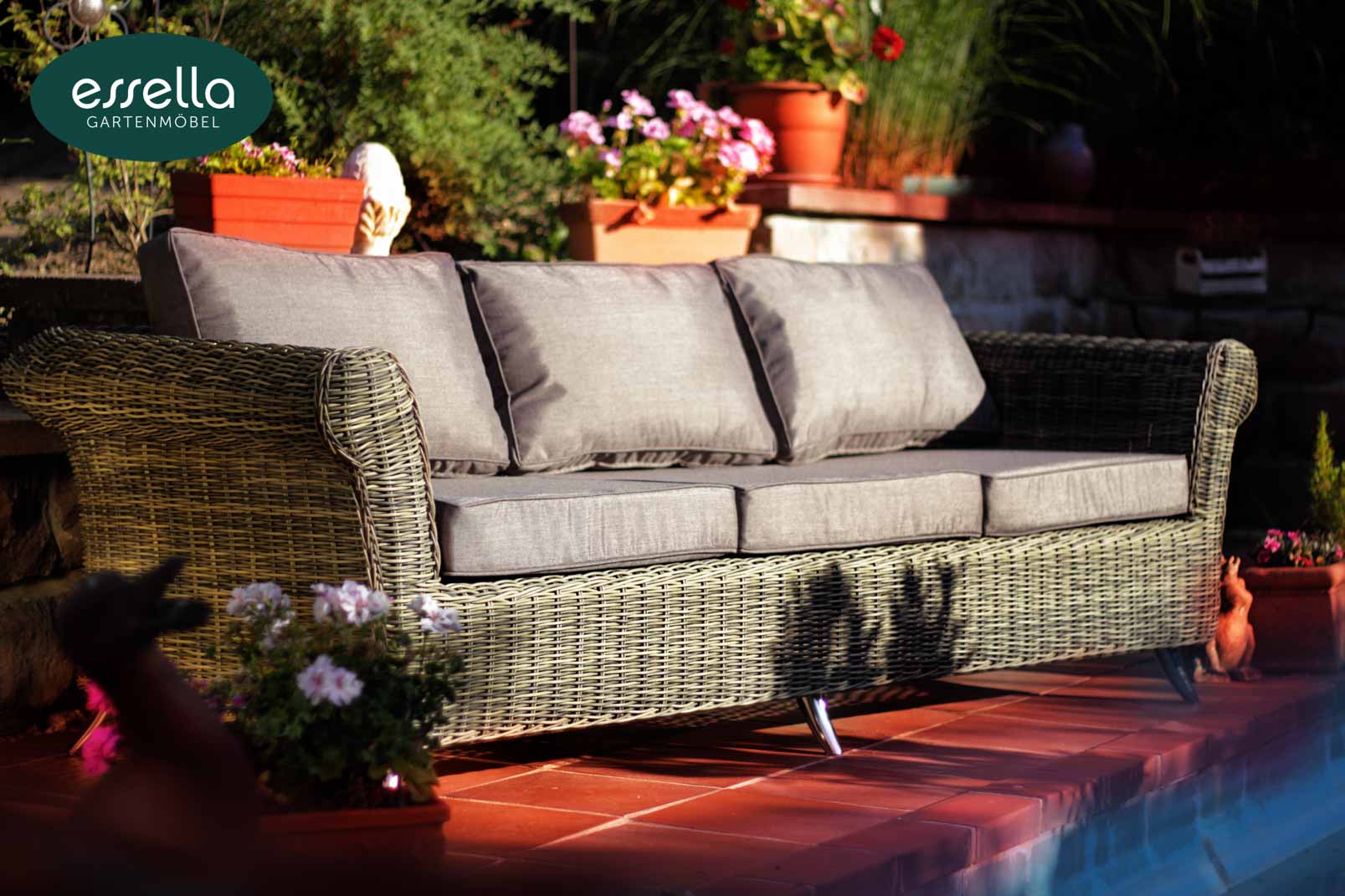 Essella Polyrattan Sofa "Orlando" : naturoptik : rundgeflecht : gartenmode.de