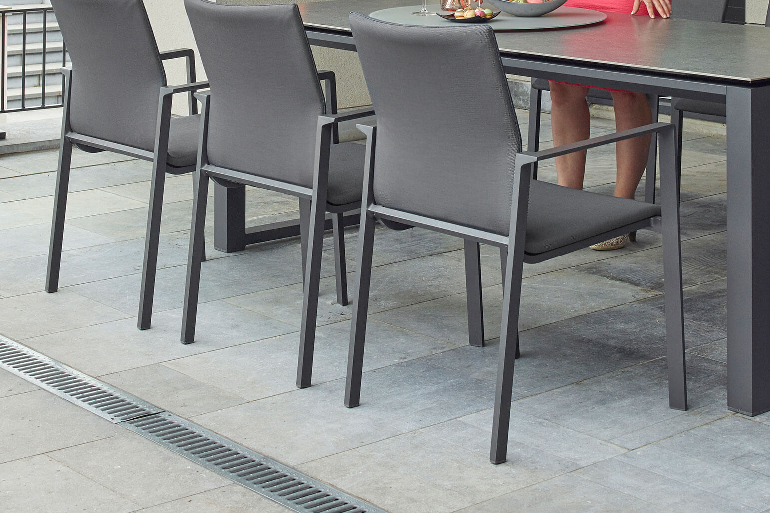 Aluminium Stuhl Sense lava carbon