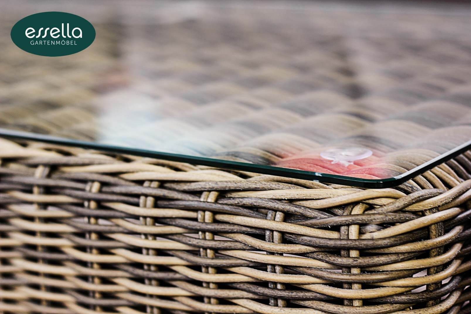 Essella Polyrattan Tisch mit Glasplatte "Monaco" : naturoptik : rungeflecht : gartenmode.de