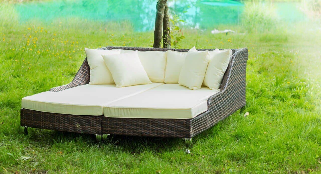 essella-polyrattan-sonnenliege-paris-day-bed-bicolor-braun-flachgeflecht-257b5810ee81cd5948df5401bff_1280x1280