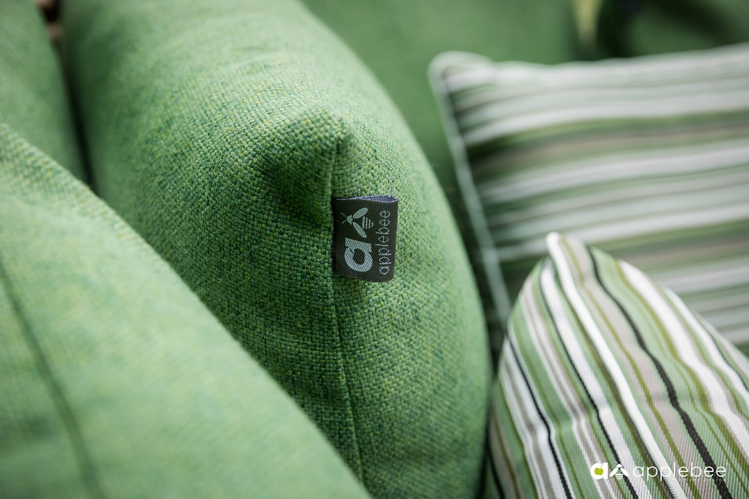 Apple Bee Geflecht Daybed Cocoon 2-Personen