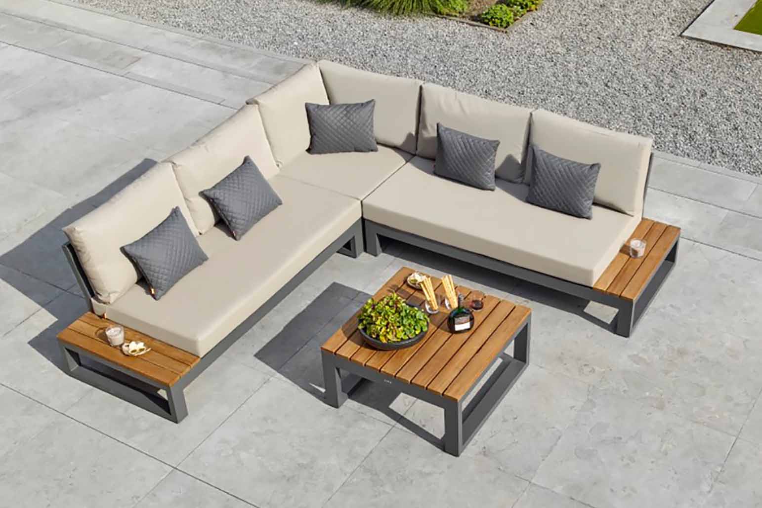 Aluminium Ecklounge Soho Grau Matt mit Teak Side Tables